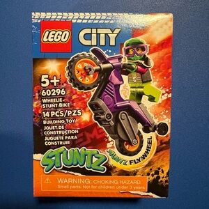 LEGO City Stuntz Stunt Bike - Purple and Black 60296